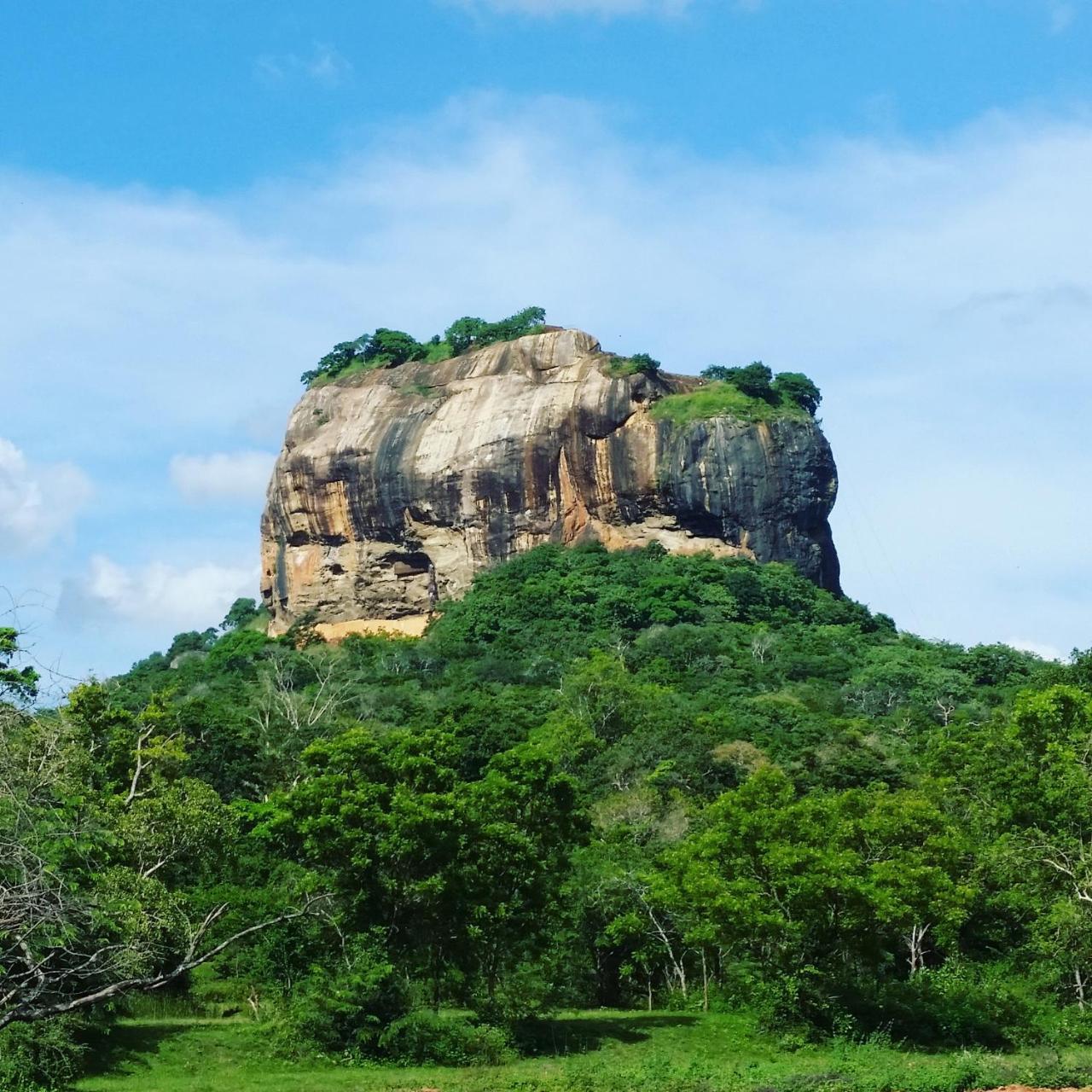 Rho Sigiriya Lake Edge Retreat Kibissa Luaran gambar