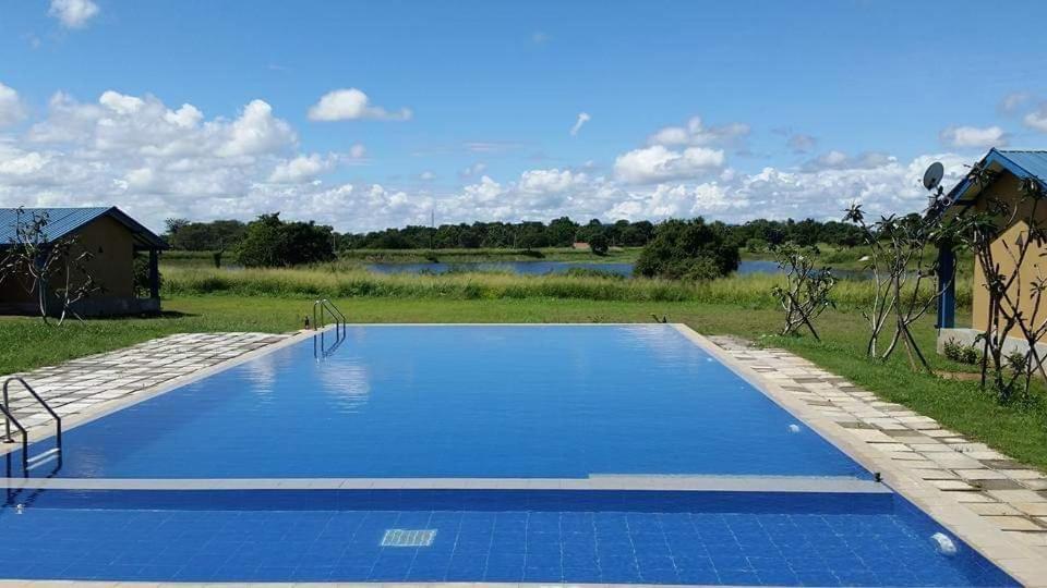 Rho Sigiriya Lake Edge Retreat Kibissa Luaran gambar